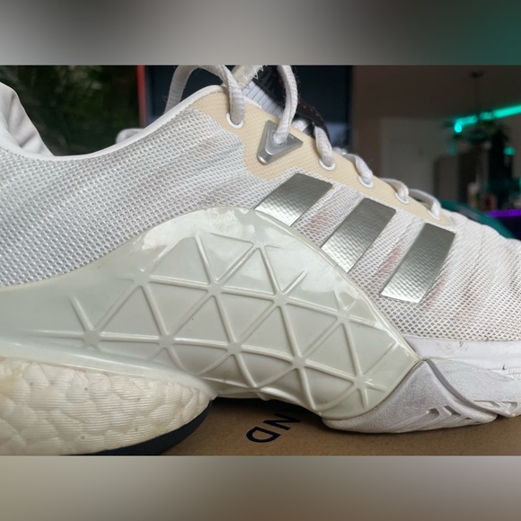 Adidas Boost Barricade white Tennis shoe
